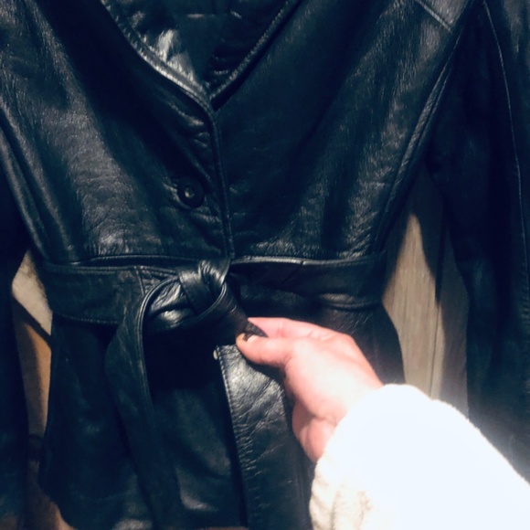 Wilsons black leather coat, mid length size medium - Picture 6 of 6